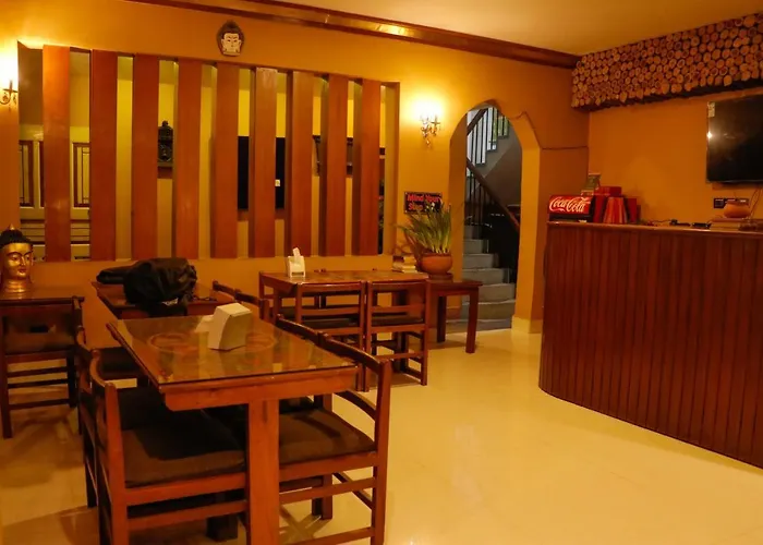 ホテル Thorongla Thamel